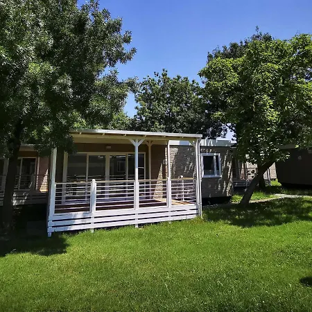 The Garda Village База відпочинку Сірміоне