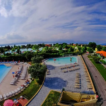 The Garda Village 4* Сірміоне