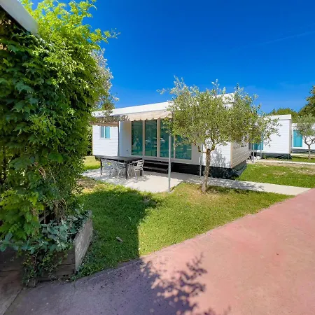 База відпочинку The Garda Village 4*