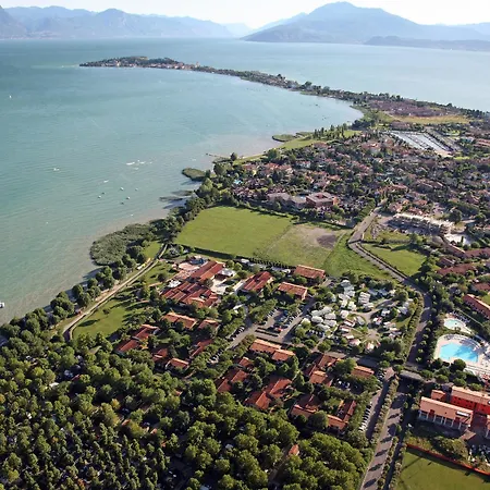 The Garda Village 4* Сірміоне