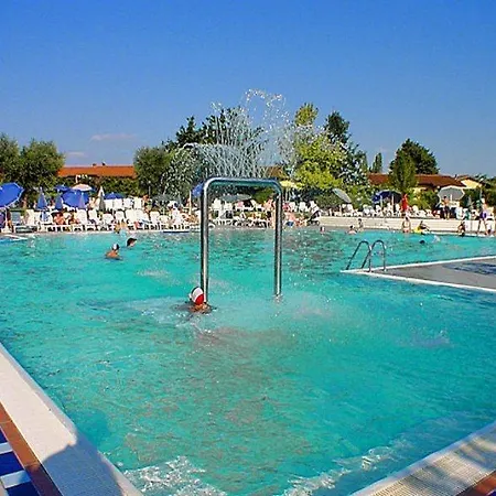 База відпочинку The Garda Village 4*