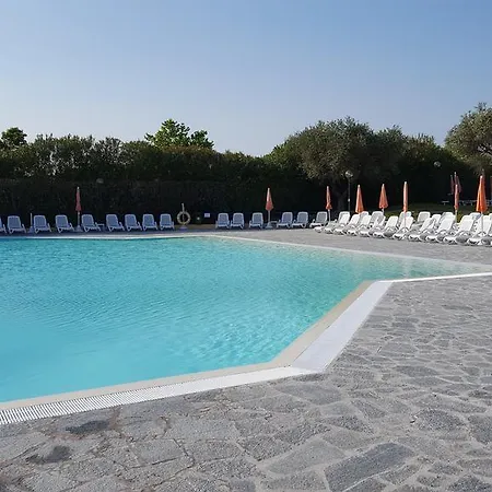 The Garda Village База відпочинку 4*