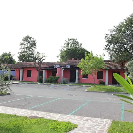 База відпочинку The Garda Village